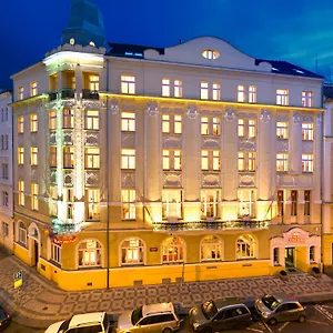 Szálloda Theatrino