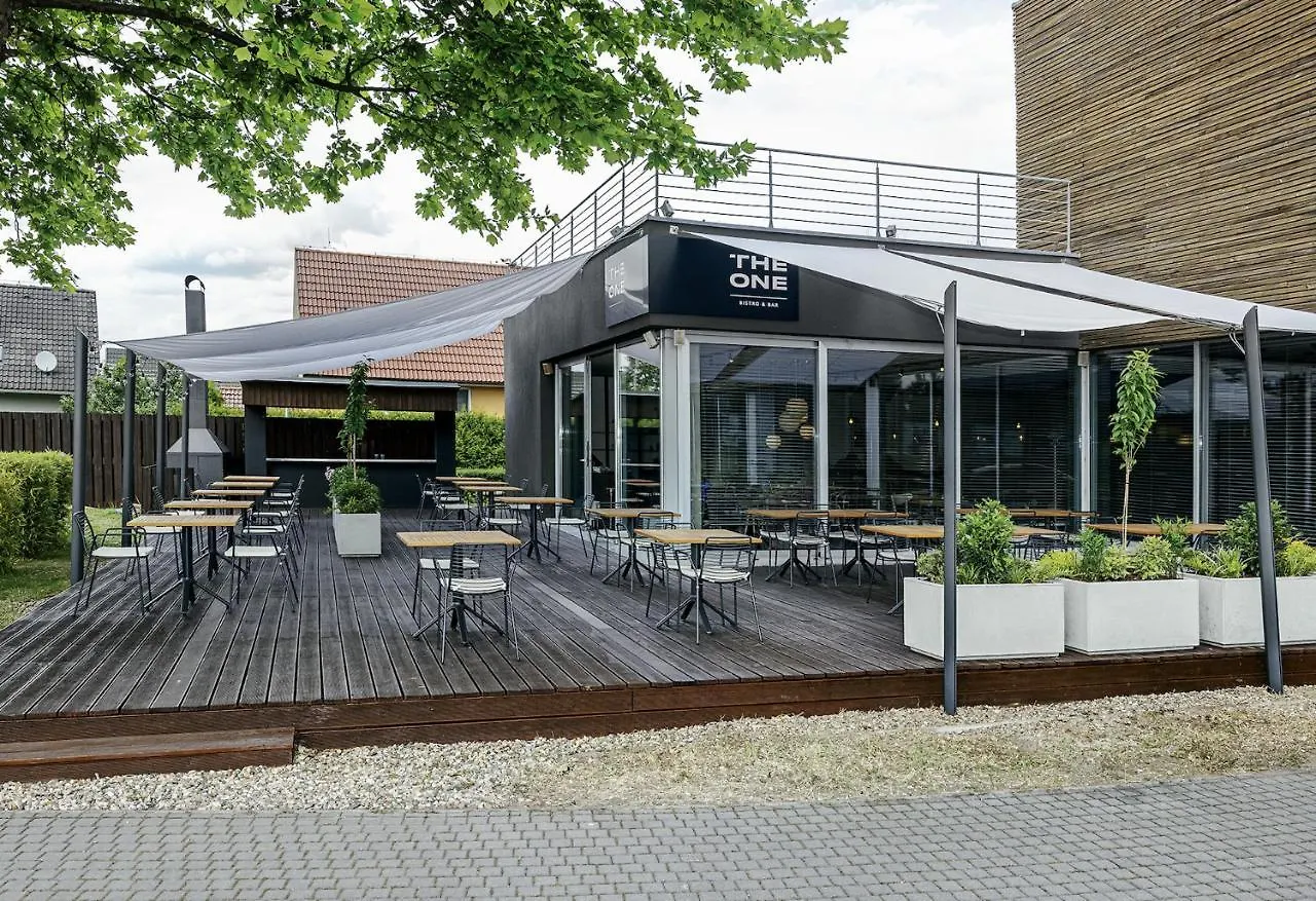 Hotel Blue Orange Resort Prague