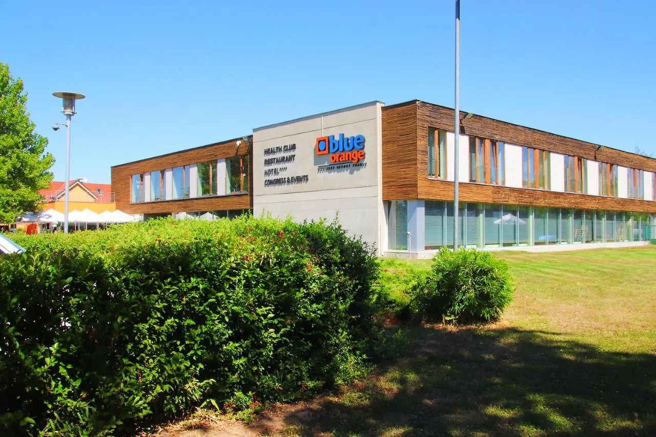 Blue Orange Resort Praag 4*,